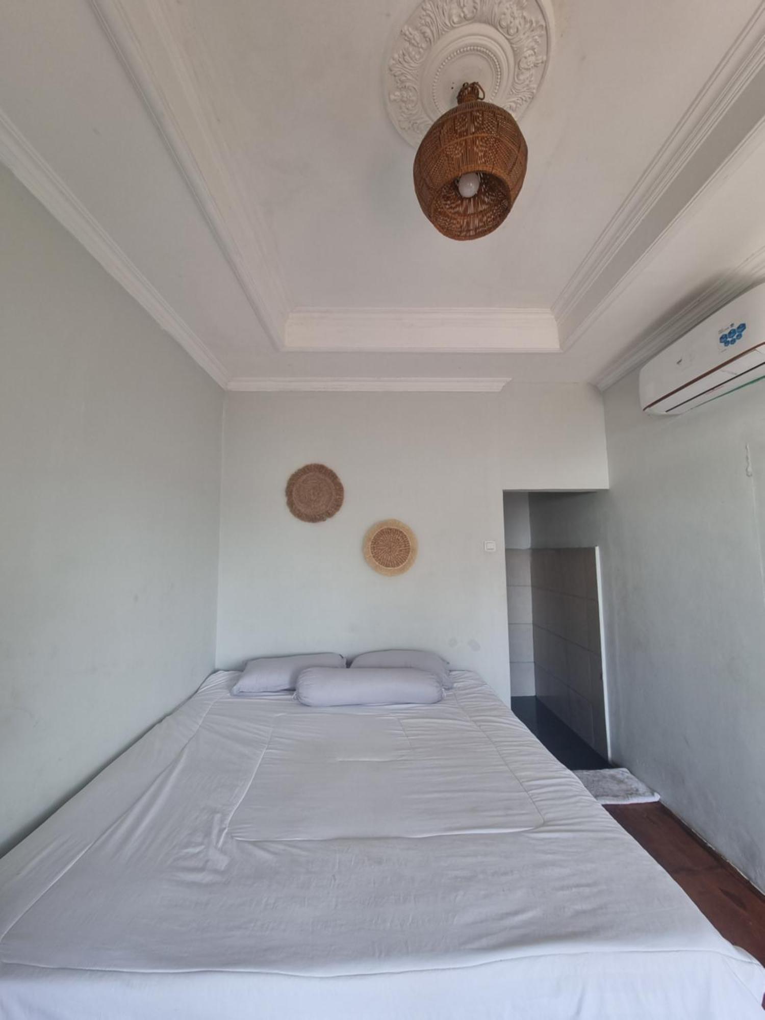 Aussy Skin Surf Cafe And Privatunterkunft